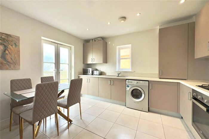 2 Bedroom Flat For Sale In Ferard Corner, Warfield, Bracknell, RG42