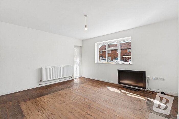 2 Bedroom Flat For Sale In Longhayes Court, Chadwell Heath, RM6