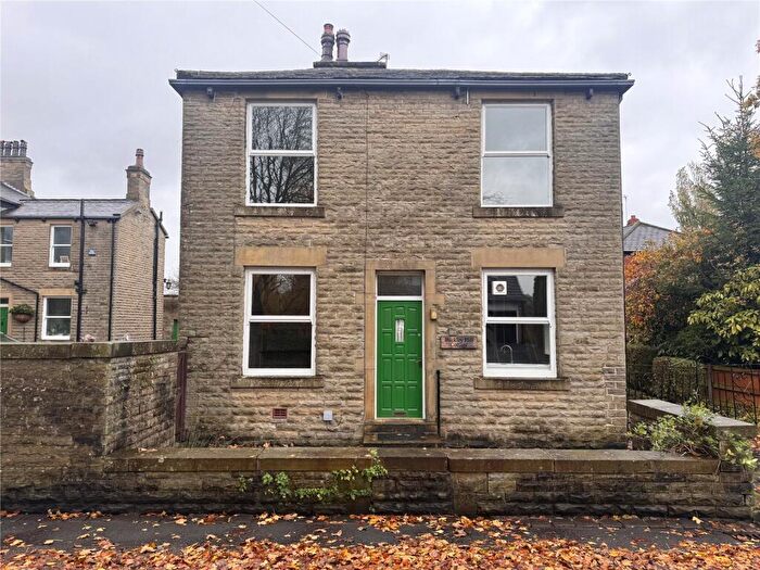 2 Bedroom House To Rent In Buckley Hill Lane, Milnrow, Rochdale, Greater Manchester, OL16