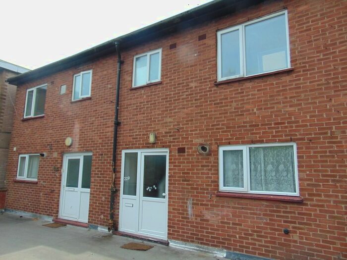 2 Bedroom Flat To Rent In Coventry Road, Birmingham, B26