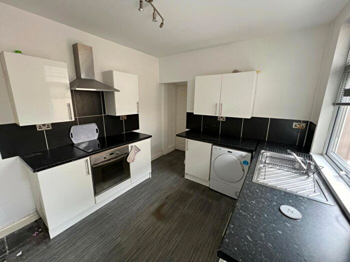3 Bedroom Terraced House For Sale In Graigwen Road Porth - Porth, CF39