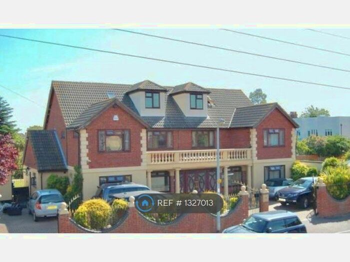 8 Bedroom Detached House To Rent In Scratton Road, Stanford-Le-Hope, SS17