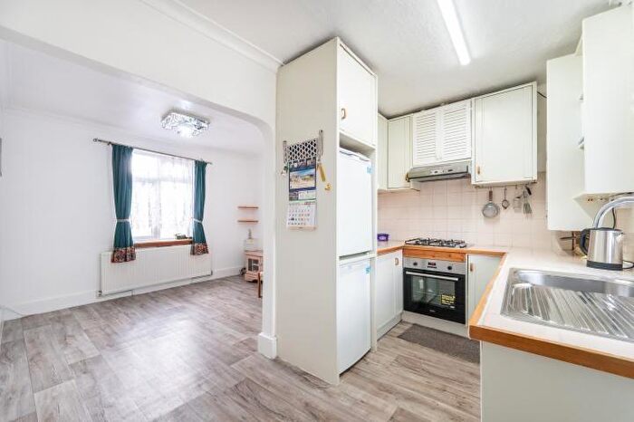 1 Bedroom Flat For Sale In Watford Road, Wembley, HA0