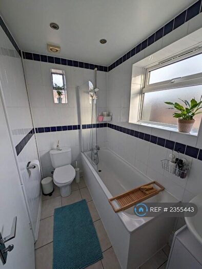 1 Bedroom Flat To Rent In Constantine Road, London, NW3