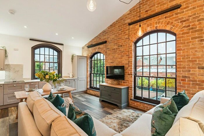 1 Bedroom Apartment To Rent In Farm Road, Henley-On-Thames, Oxfordshire, RG9