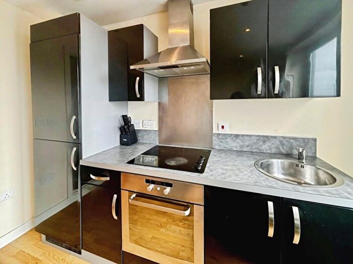 2 Bedroom Apartment For Sale In Cross Green Lane, Leeds, LS9