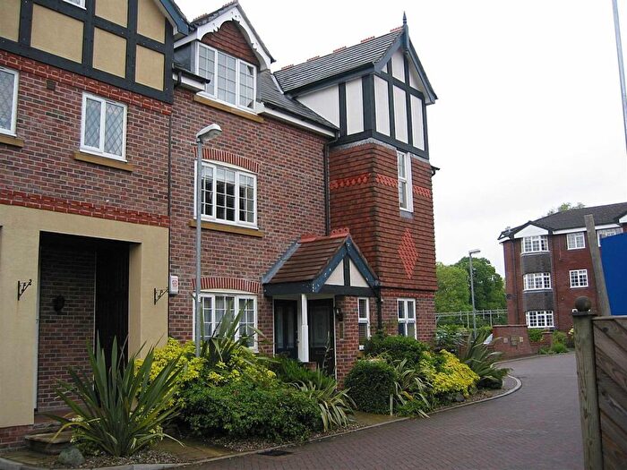 2 Bedroom Flat To Rent In Arderne Place, Alderley Edge, Cheshire, SK9