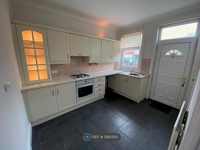 2 Bedroom Terraced House To Rent In Castle Street, Barnsley, S70