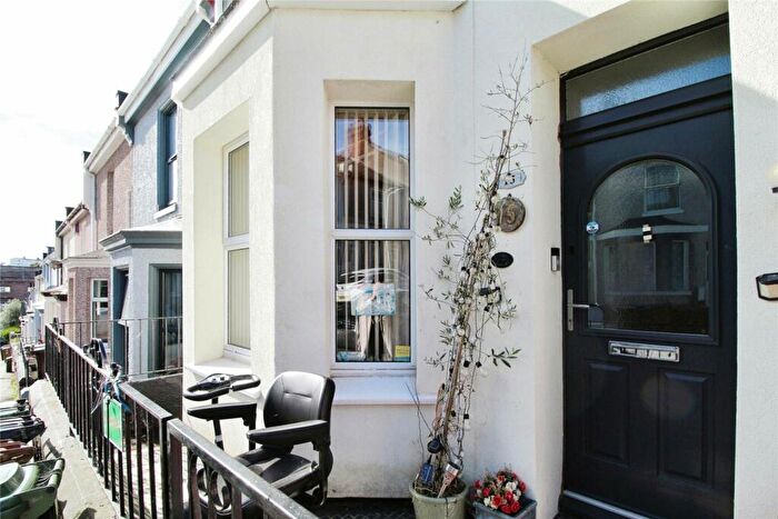 3 Bedroom Terraced House For Sale In Holdsworth Street, Plymouth, Devon, PL4