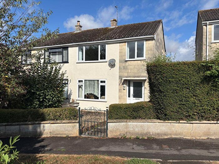 3 Bedroom Semi-Detached House For Sale In Lynfield Park, Bath, BA1