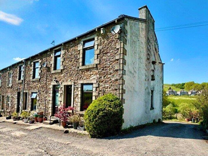 3 Bedroom End Of Terrace House For Sale In Dog Pits Lane, Bacup, Lancashire, OL13