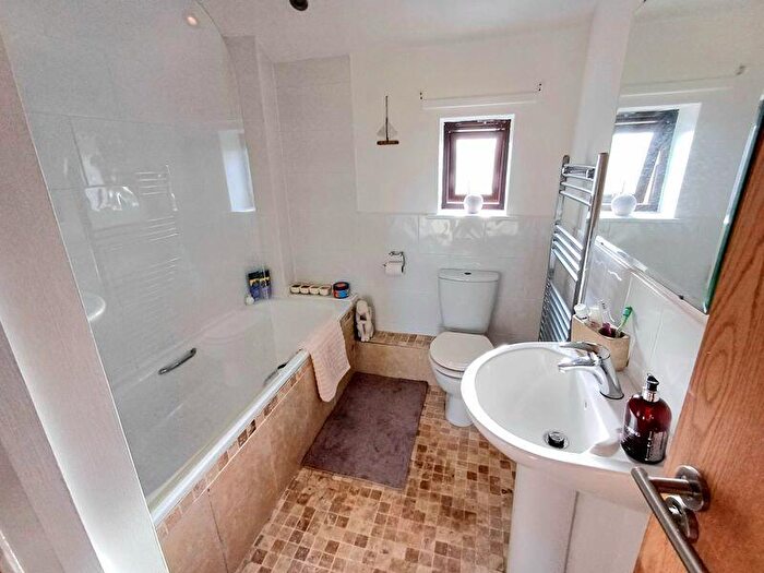3 Bedroom Semi-Detached House For Sale In Weavers Fold, Mellor, BB2