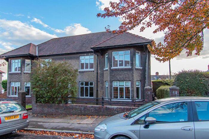 2 Bedroom Flat To Rent In Melrose Avenue, Penylan, CF23