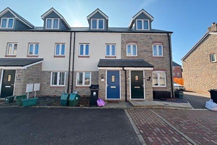 3 Bedroom Property To Rent In Daffodil Way, Bristol, BS16