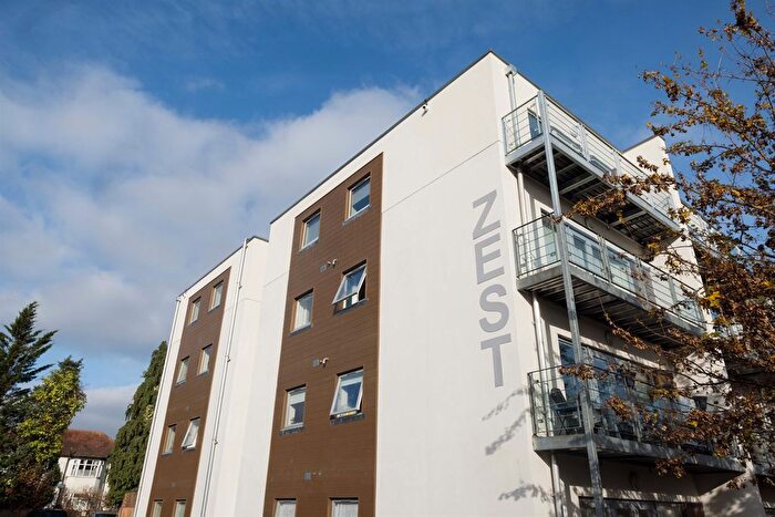 2 Bedroom Flat To Rent In Church Street, London, N9