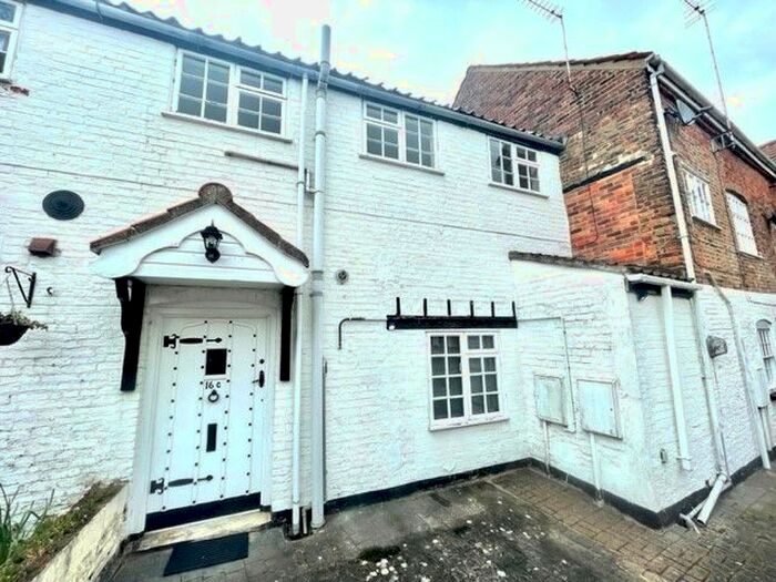 1 Bedroom Flat To Rent In Upgate, Louth, LN11