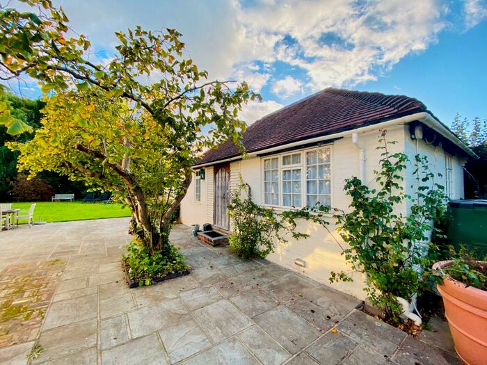 1 Bedroom Flat To Rent In Luddenham, Faversham, ME13