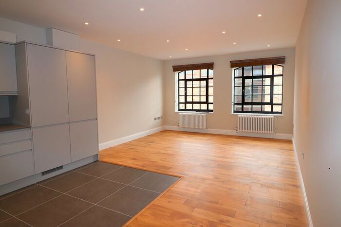 2 Bedroom Flat To Rent In Malvern Court, Albion Street, Birmingham, B1