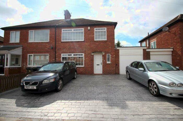 3 Bedroom Semi-Detached House To Rent In Jenifer Grove, High Heaton, Newcastle, NE7