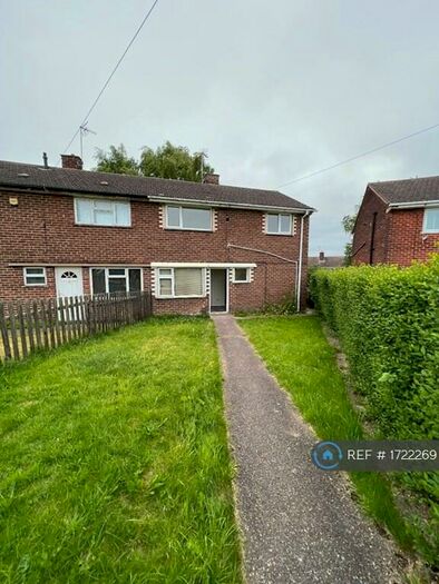 3 Bedroom Semi-Detached House To Rent In Highfield Drive, South Normanton, Alfreton, DE55