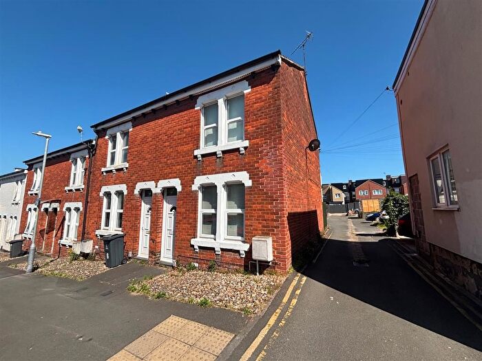 2 Bedroom Property To Rent In Whitney Street, Swindon, SN1