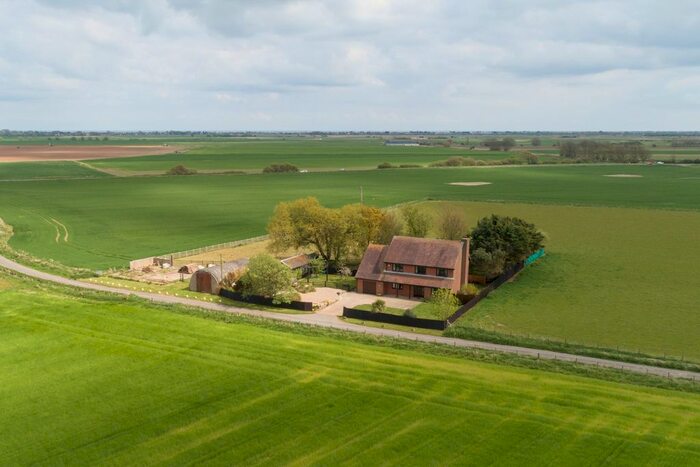 4 Bedroom Detached House For Sale In Caldecot Lane, Lydd, Romney Marsh, TN29