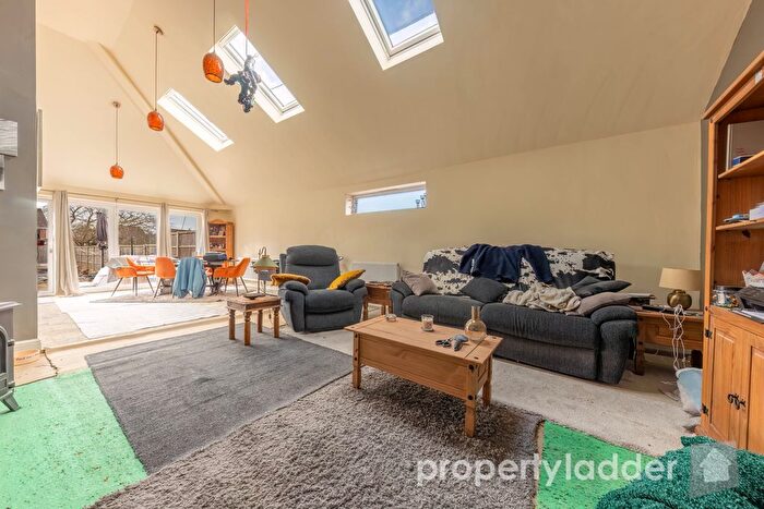 4 Bedroom Detached Bungalow For Sale In Russell Avenue, Spixworth, Norwich, NR10