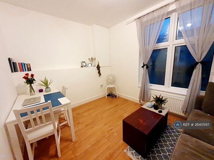 1 Bedroom Maisonette To Rent In Brookhill Road, London, SE18