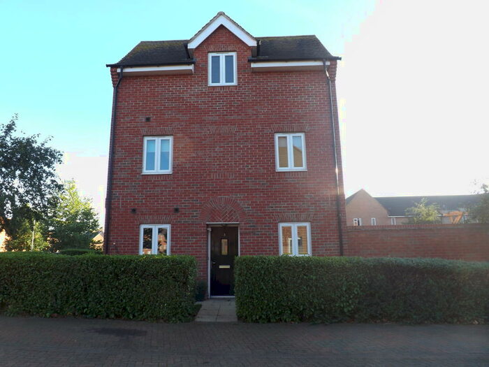 4 Bedroom House To Rent In Shortstown, Bedford, MK42