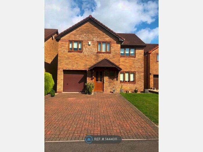 4 Bedroom Detached House To Rent In Oakwood Drive, Swansea, SA8
