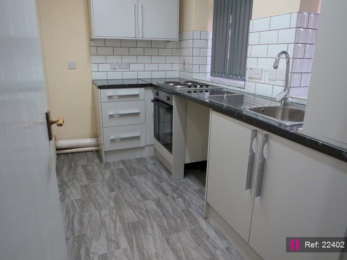 2 Bedroom Flat To Rent In Eccles New Road, Salford, M5