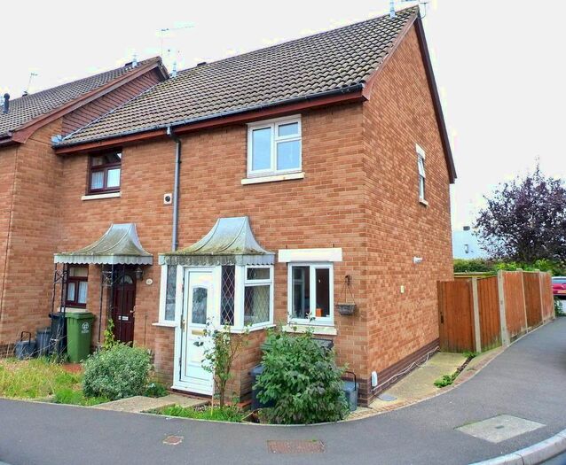 2 Bedroom End Of Terrace House To Rent In Station Road, Drayton, Portsmouth, PO6