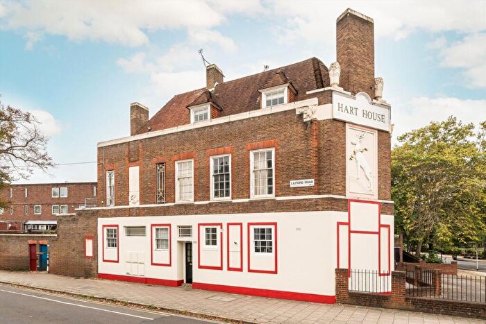 2 Bedroom Flat For Sale In Lilford Road, Camberwell, SE5