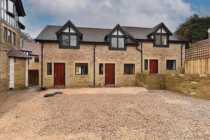 2 Bedroom Cottage For Sale In Temple Road, Buxton, SK17