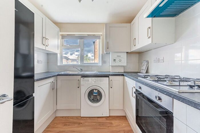 2 Bedroom Flat To Rent In Rodwell Close, Eastcote, Ruislip, HA4