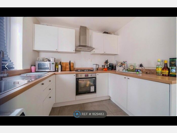 2 Bedroom Maisonette To Rent In Adelaide Avenue, London, SE4
