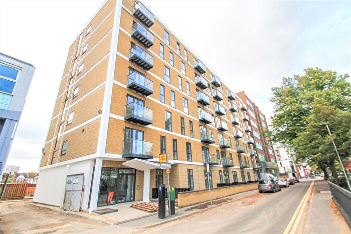 1 Bedroom Apartment To Rent In Victoria Avenue, Southend-On-Sea, SS2
