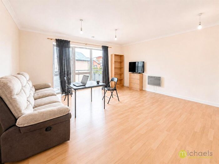 2 Bedroom Flat To Rent In Quayside Drive, Colchester, CO2