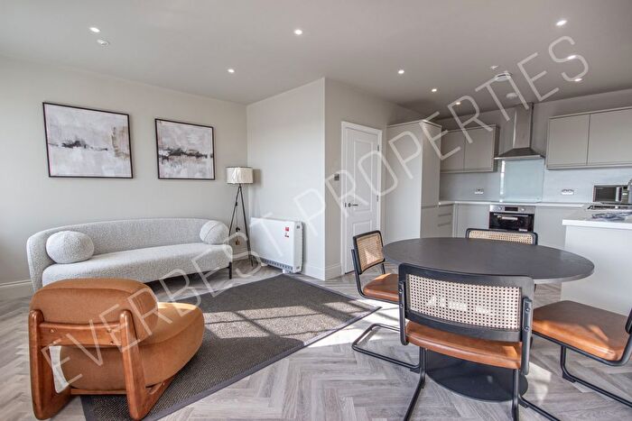 2 Bedroom Flat To Rent In Clayton Street West, Newcastle Upon Tyne, Tyne And Wear, NE1