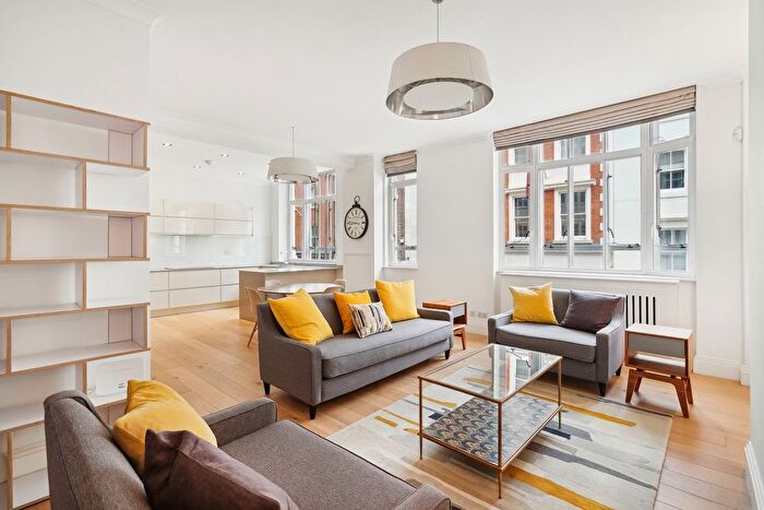 2 Bedroom Flat To Rent In St James's Chambers, St James's, SW1Y