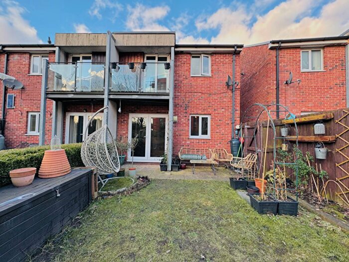 3 Bedroom End Of Terrace House To Rent In Stillwater Drive, Manchester, M11