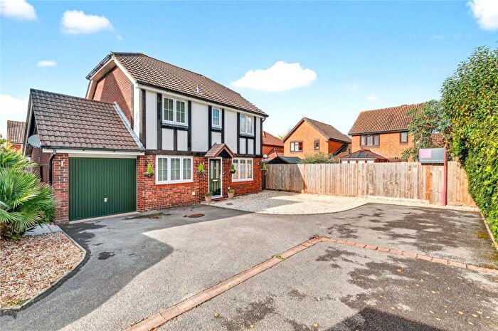 4 Bedroom Detached House For Sale In Surrey Court, Warfield, Bracknell, RG42
