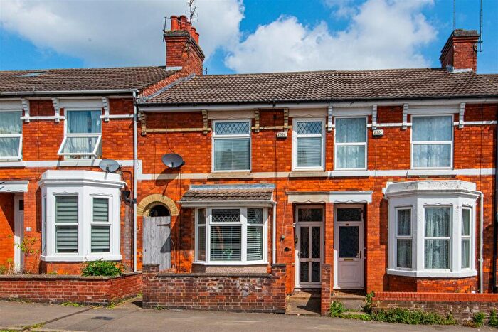 2 Bedroom Terraced House For Sale In St. Peters Avenue, Kettering, NN16
