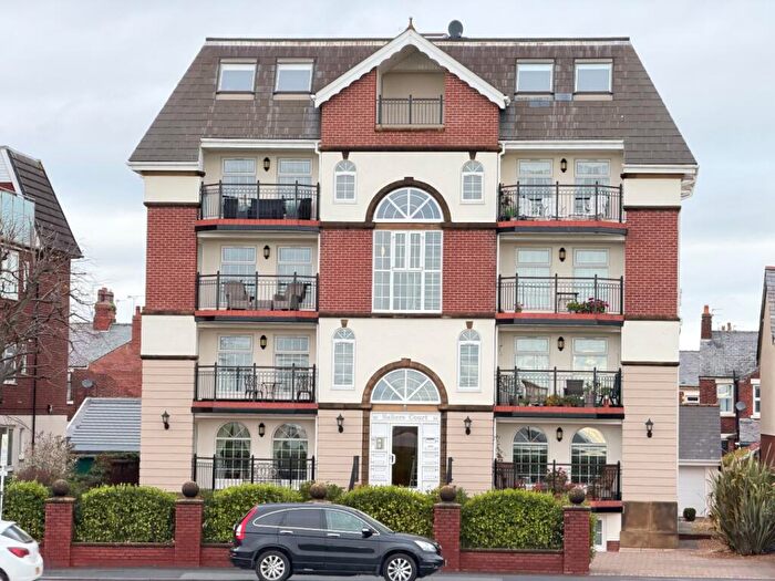 3 Bedroom Apartment To Rent In The Penthouse, Salters Court, FY8