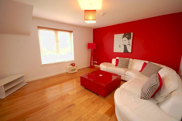2 Bedroom Apartment To Rent In Eday Road, City Centre, Aberdeen, AB15