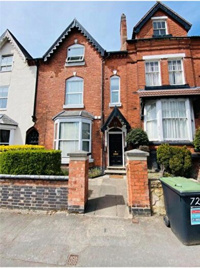Flat To Rent In Stanmore Road, Birmingham, B16
