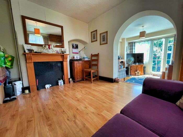 2 Bedroom SemiDetached House For Sale In Newport Road, Apse Heath