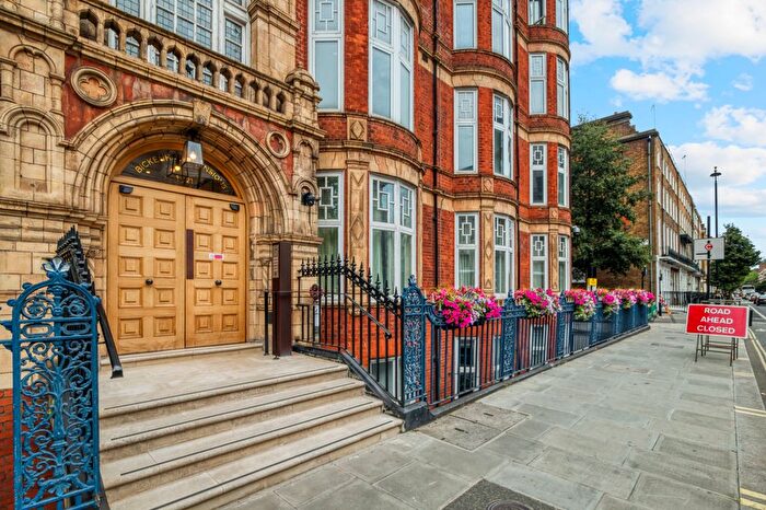 4 Bedroom Property To Rent In Bickenhall St, London, W1U