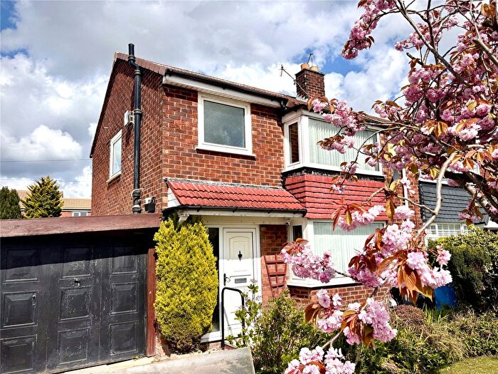 3 Bedroom Semi Detached House For Sale In Warrington Road, Penketh, Warrington, Cheshire, WA5