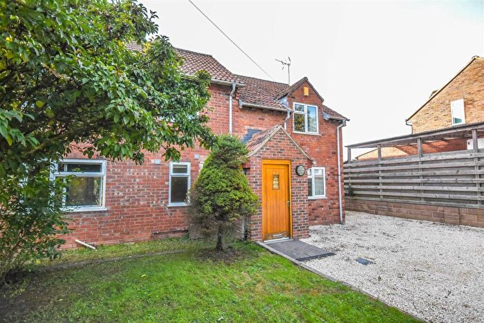 8 Bedroom Semi-Detached House For Sale In Chipmans Platt, Stonehouse, GL10